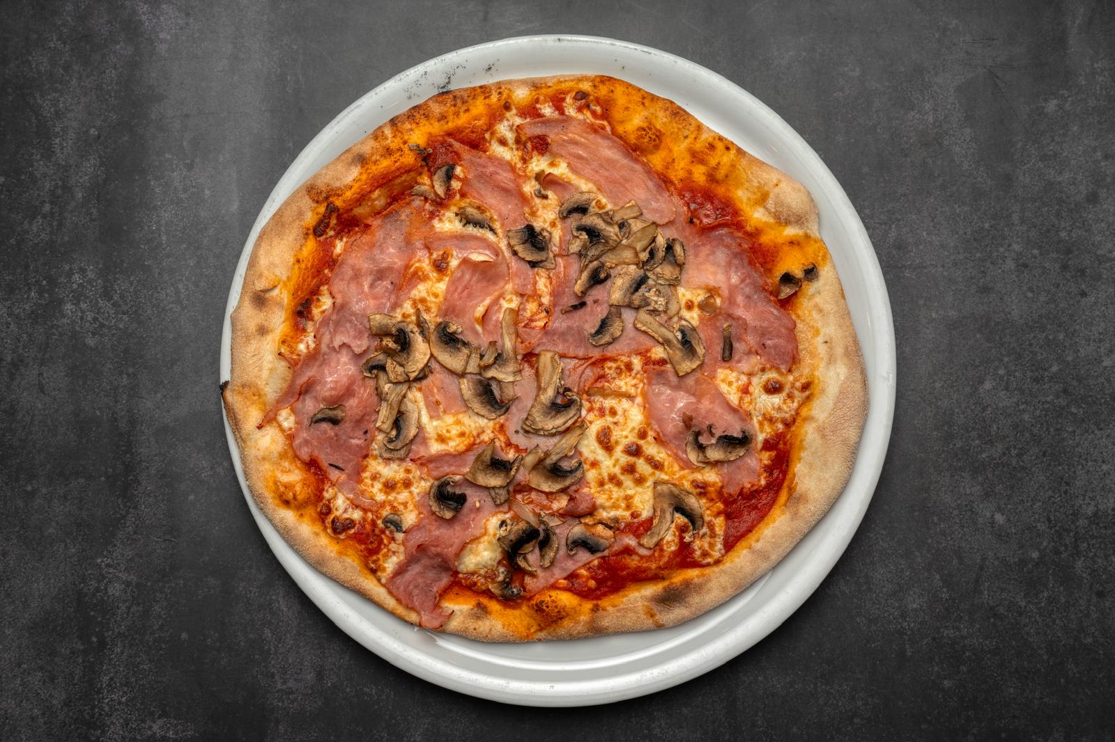Pizza Capricciosa